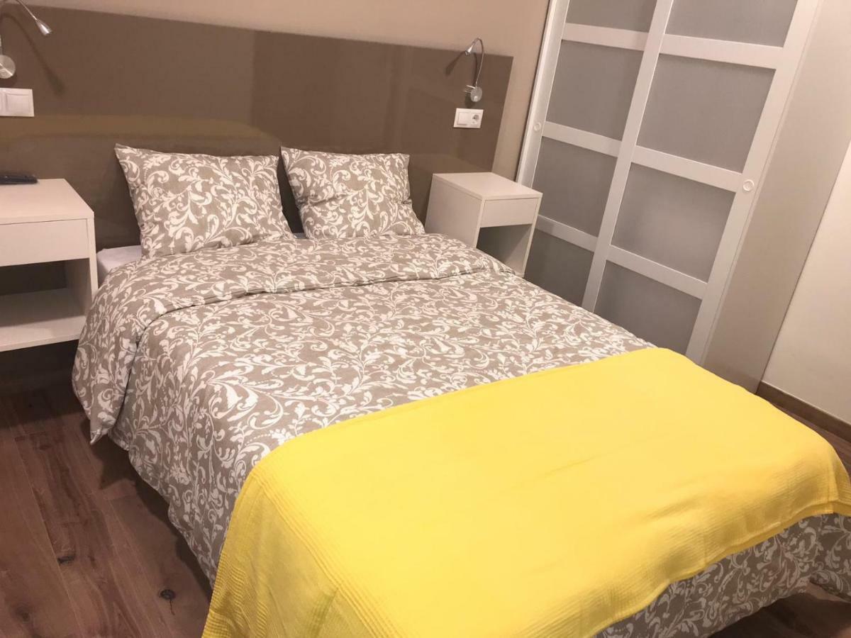 Residencia Compostela 2 Bed & Breakfast Santiago de Compostela Luaran gambar