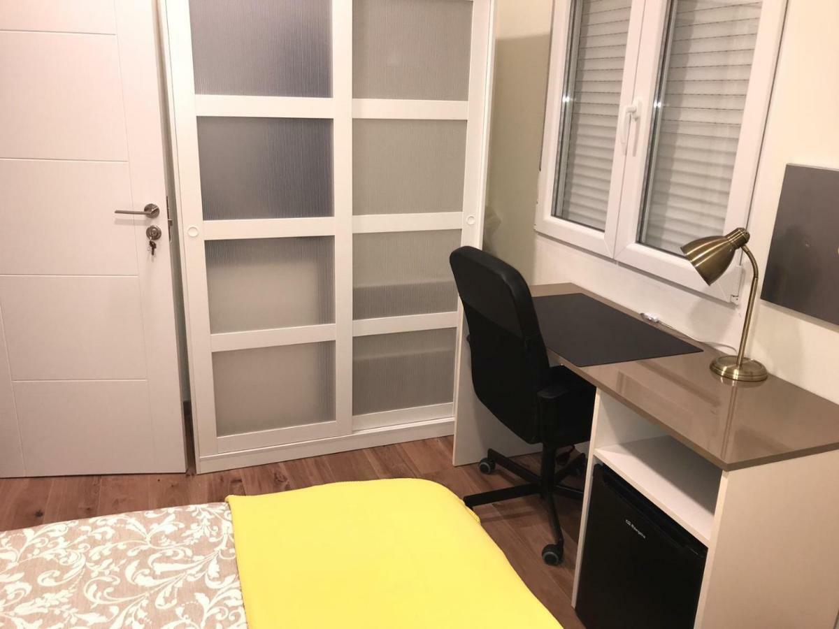 Residencia Compostela 2 Bed & Breakfast Santiago de Compostela Luaran gambar